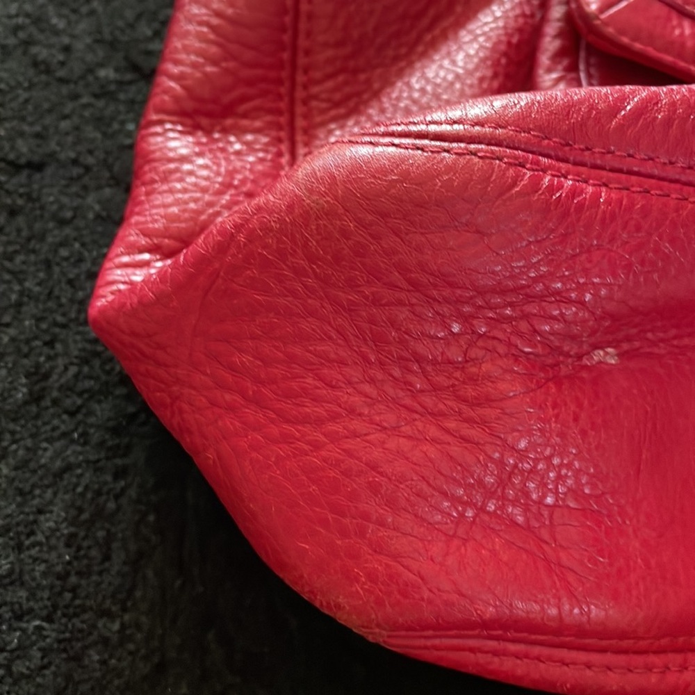Red all leather tote! - Picture 4 of 7